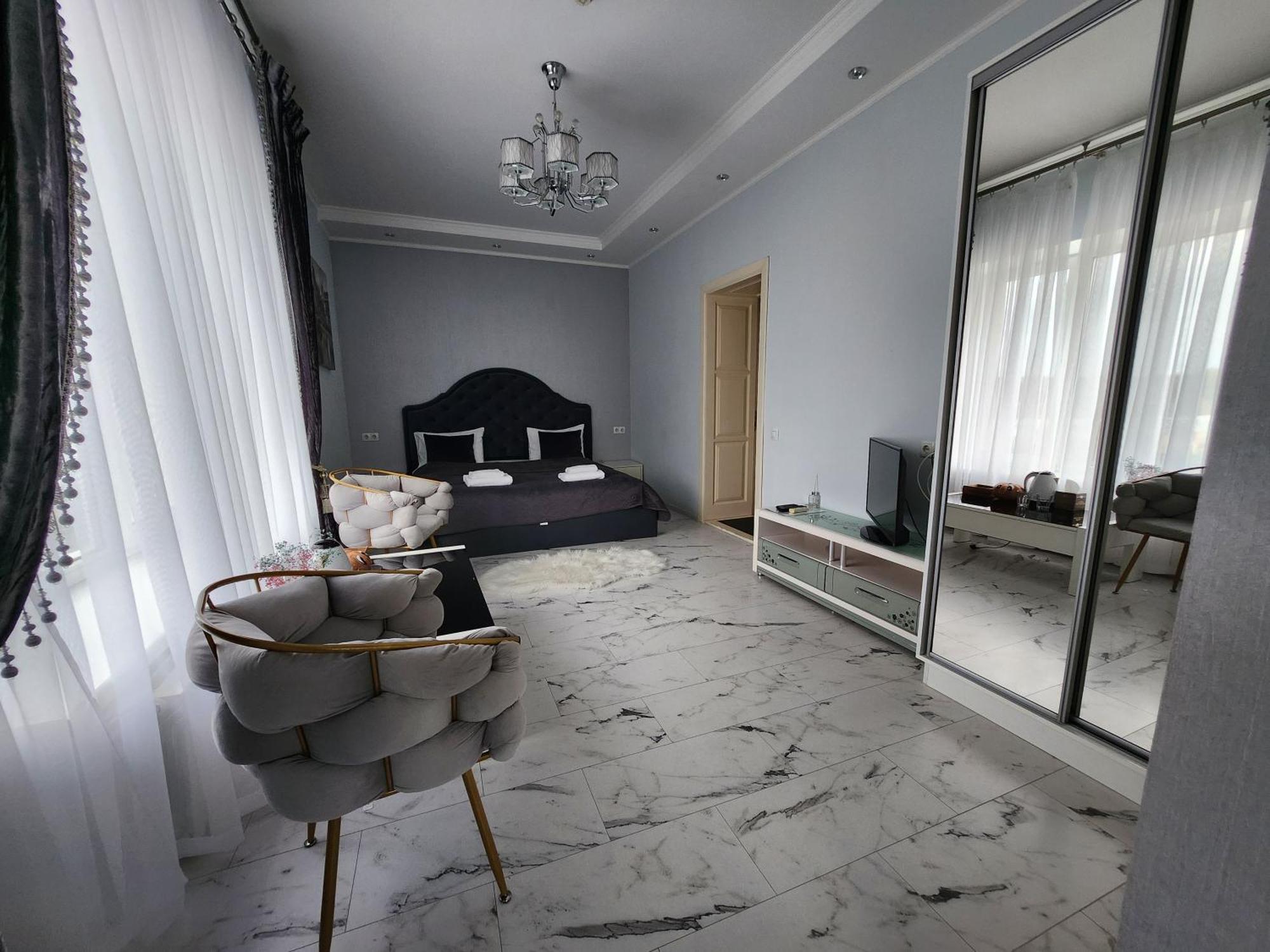 Київські Ночі Hotel Kültér fotó