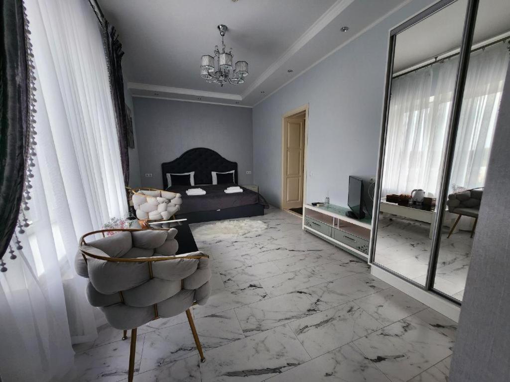 Київські Ночі Hotel Kültér fotó
